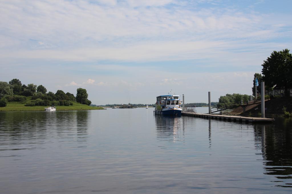 Sailcenter Limburg Kinrooi Exterior foto